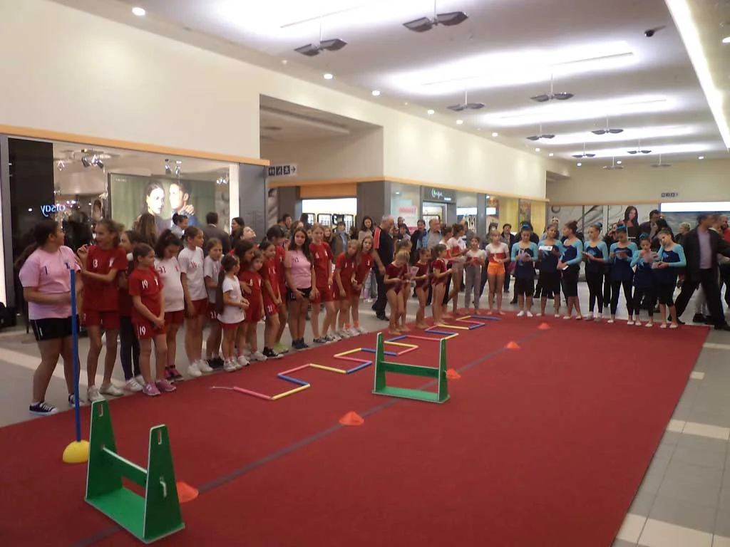 03.10.2013 godine u tržnom centru "Roda" održan sajam sportova