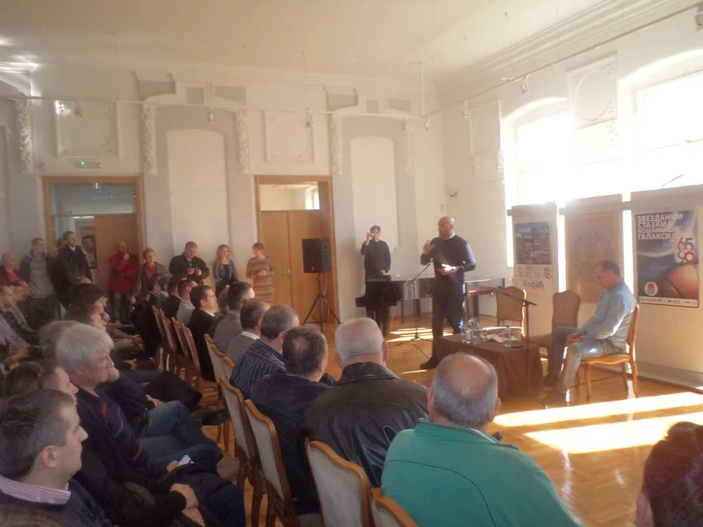 Održana tribina o košarci i otvorena izložba "Košarka kroz vreme"