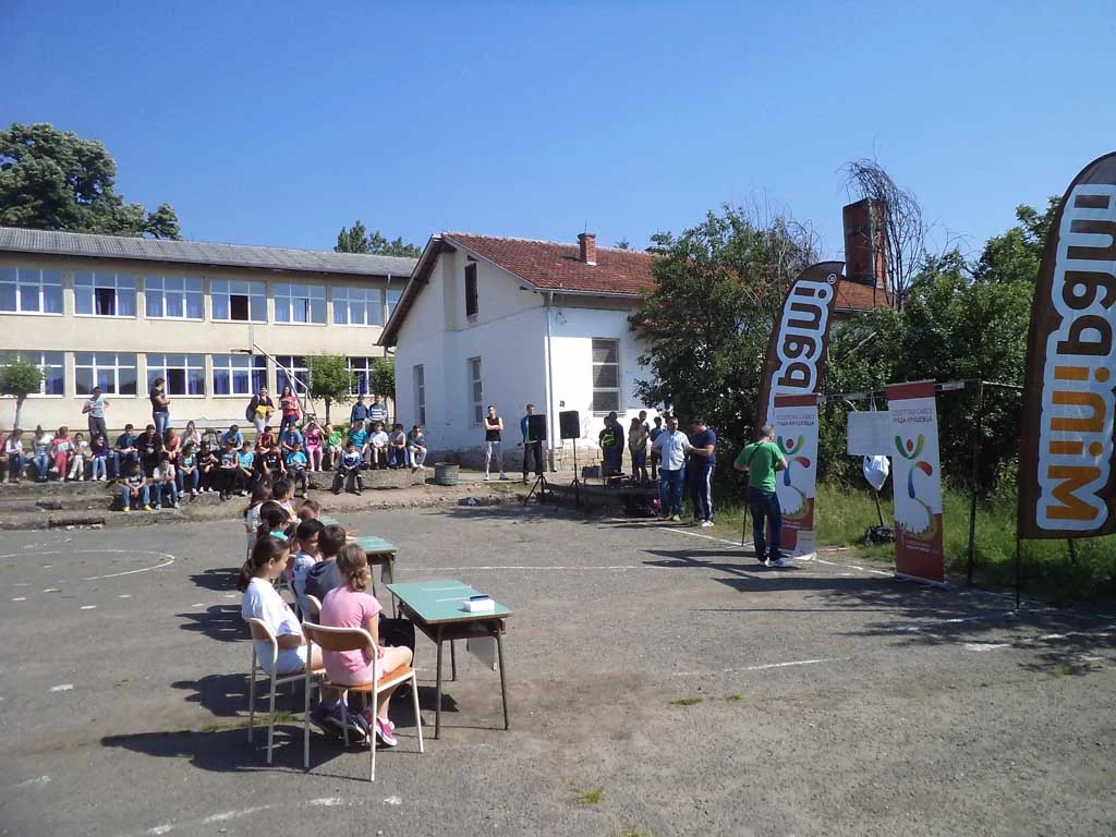 06.06 .2014 u OŠ "Vasa Pelagić" u Padežu Sportski savez grada Kruševca realizovao akciju "Sportski čas za sve Vas"