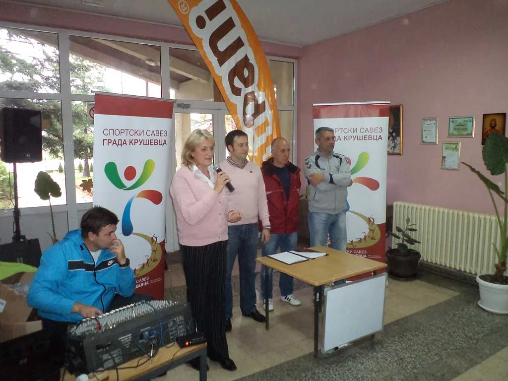 23.10.2014 godine u OŠ" Knez Lazar" u Kupcima održana akcija "Sportski čas za sve Vas"