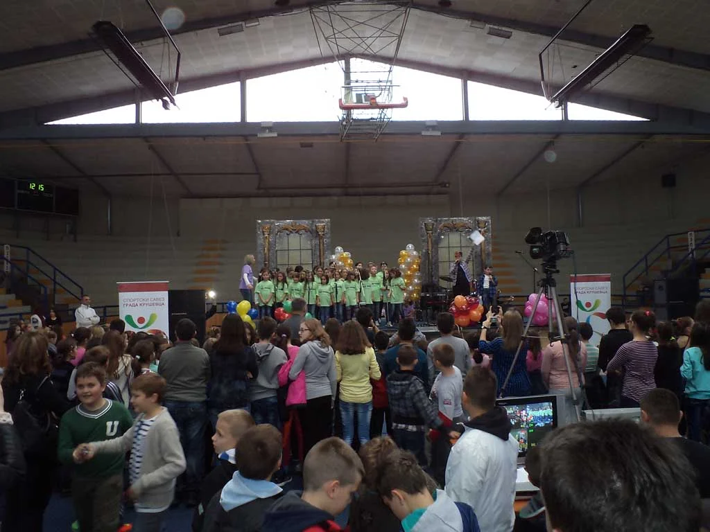 14.11.2014 u "Hali sportova" u Kruševcu održana je humanitarna akcija "Dan za Anđelu"