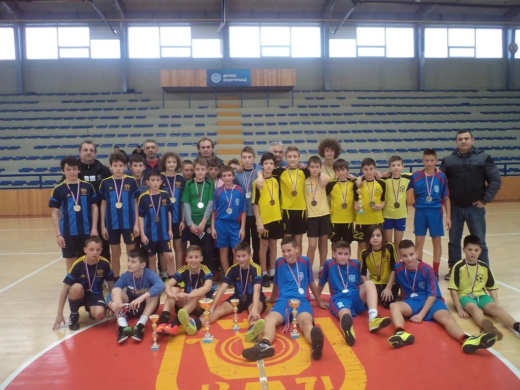 U PERIODU OD 17.01.-08.02.2015 U HALI SPORTOVA U KRUŠEVCU U ORGANIZACJI SPORTSKOG SAVEZA GRADA KRUŠEVCA ODRŽAN SVETOSAVSKI TURNIR U MALOM FUDBALU