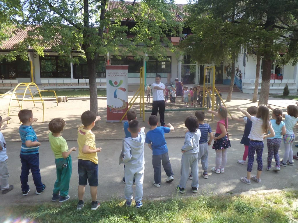 08.05.2015 u vrtićima PU "Nata Veljković" "Kolibri" i "Vlado Jurić" Sportski savez grada Kruševca održao akciju "Sportić u vrtić"