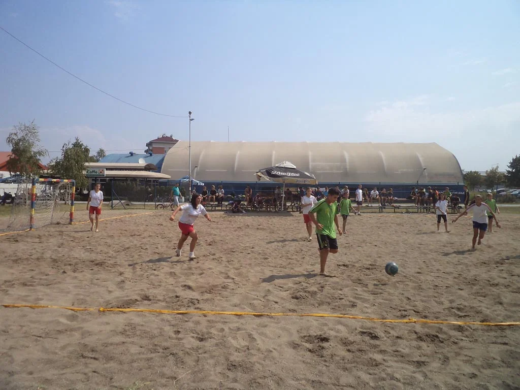 12.08.2015 u okviru "Sportskog leta 2015" održan turnir fudbal na pesku" Sportskog saveza grada Kruševca