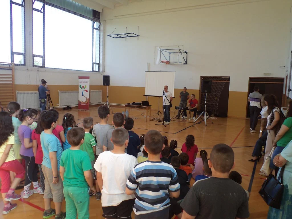 02.06.2016 u OŠ"Sveti Sava "održana akcija Sportskog saveza grada Kruševca " U sport iz baze"