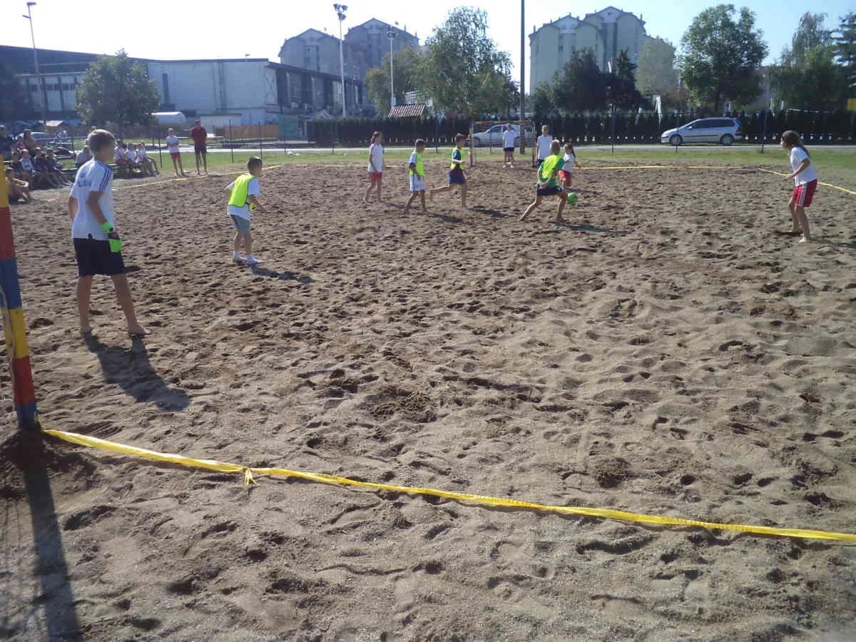17.08.2016 u okviru "Sportskog leta 2016" održan turnir u fudbalu na pesku