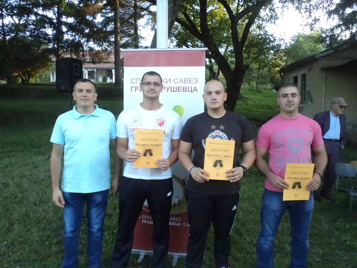 12.08.2016 u Zdravinju održana sportsko rekreativna manifestacija Sportskog saveza grada Kruševca" Čarapansko nadmetanje"