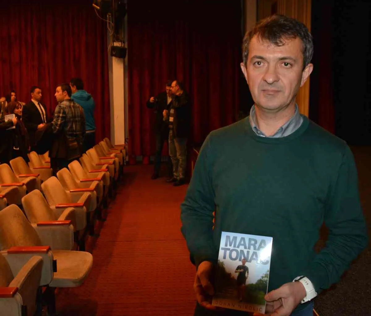 3.12.2018 u Kruševcu održana promocija knjige"Maratonac" i premijera filma"Otvorenih očiju" Gorana Nikolića