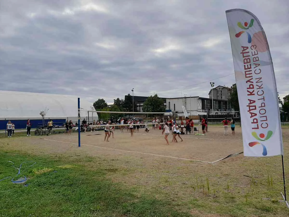 U okviru "Sportskog leta" održan turnir odbojke na pesku