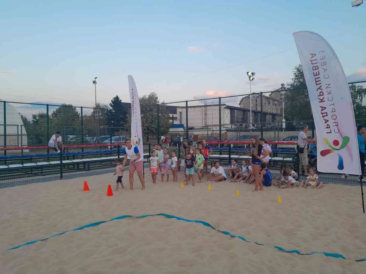 U okviru "Sportskog leta" održan "Poligon spretnosti na pesku"
