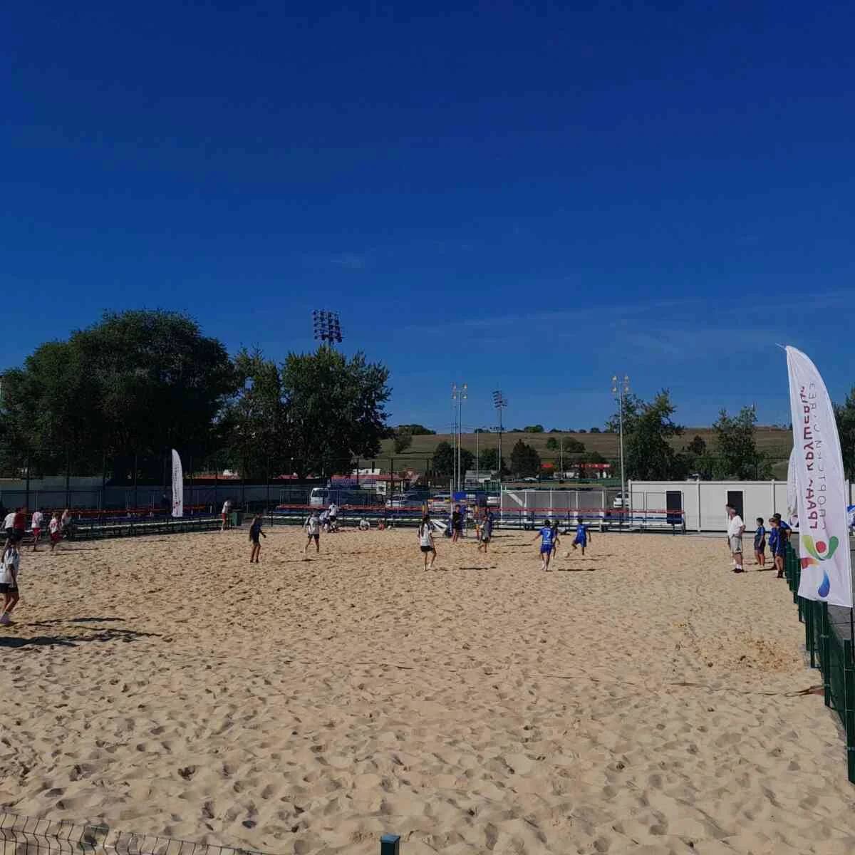 u okviru "sportskog leta" održan turnir u fudbalu na pesku